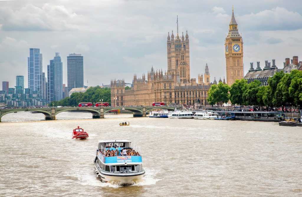 BOATS AT WESTMINSTER by Alun Ball