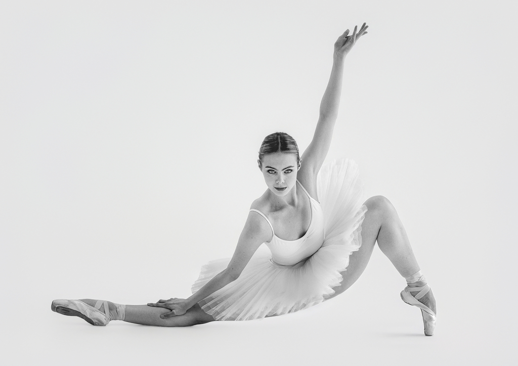 FRAGILE STRENGTH by alan rhodes class